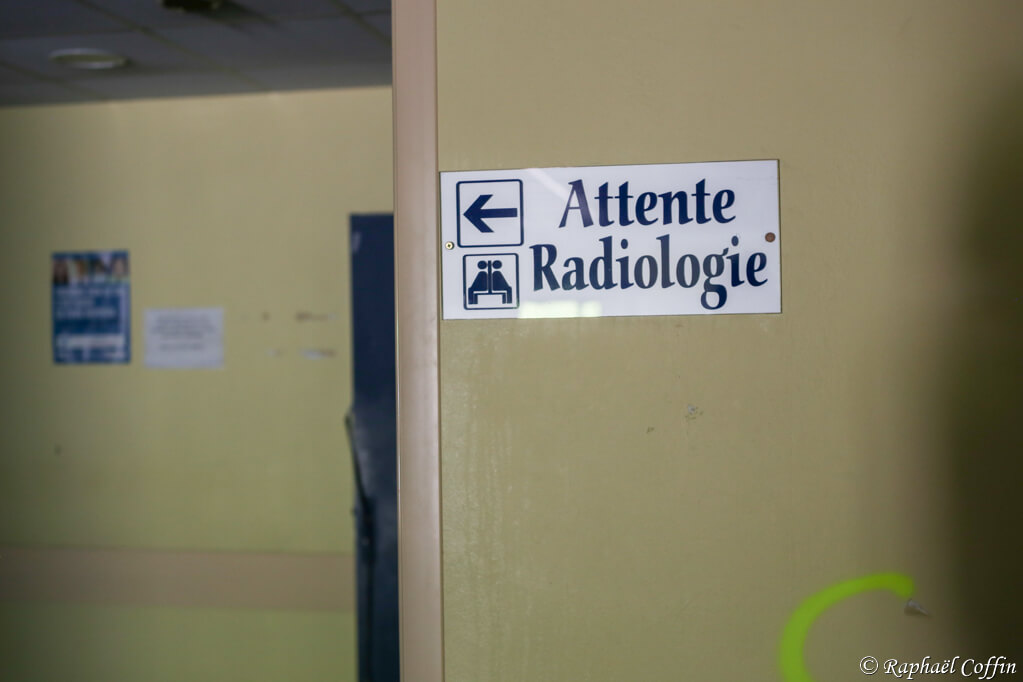 Zone radiologie dans une clinique abandonnée