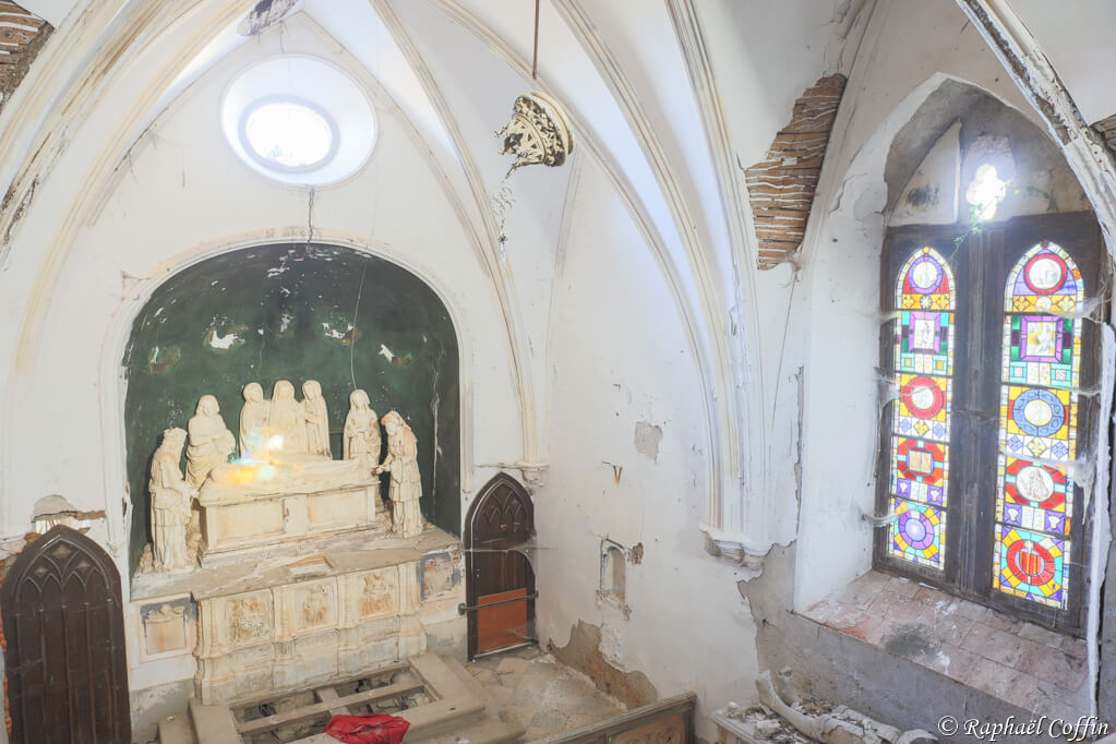 Magnifique chapelle abandonnée