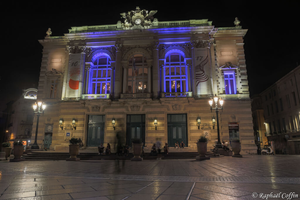 Opéra de Montpellier éclairé de nuit
