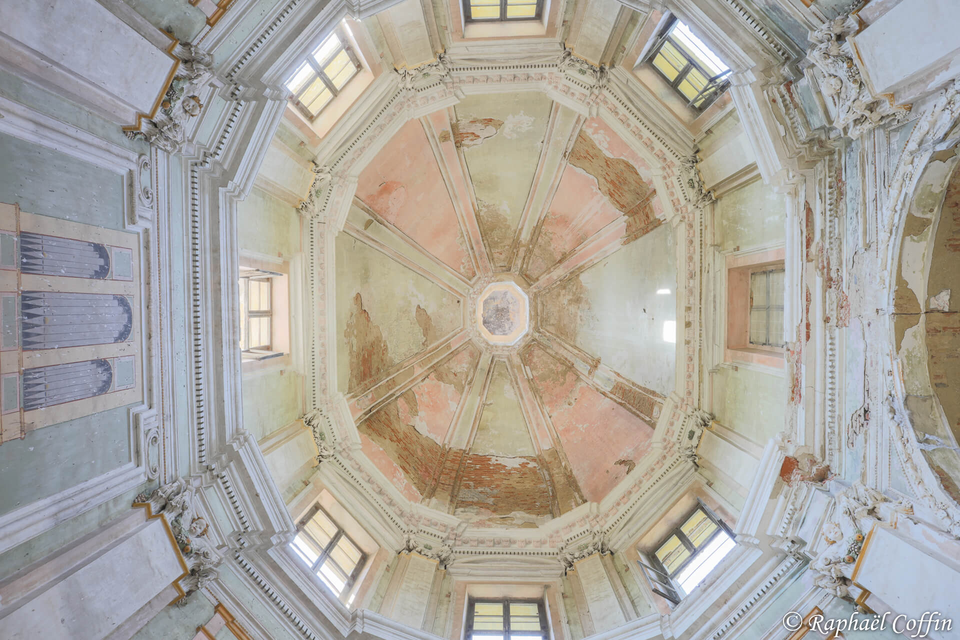 Plafond de la chiesa foresta