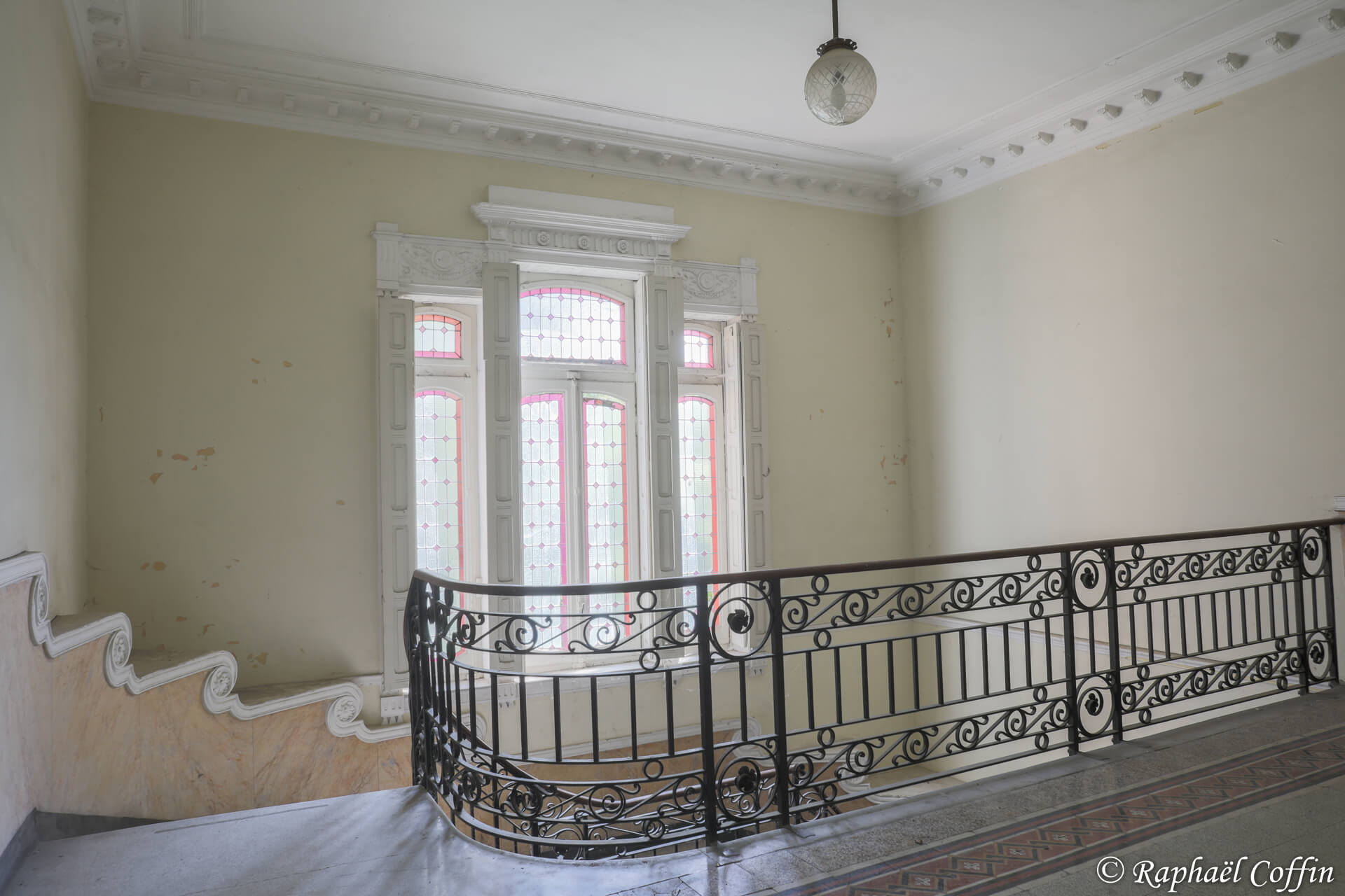 Vitraux de l'escalier de la villa Margherita