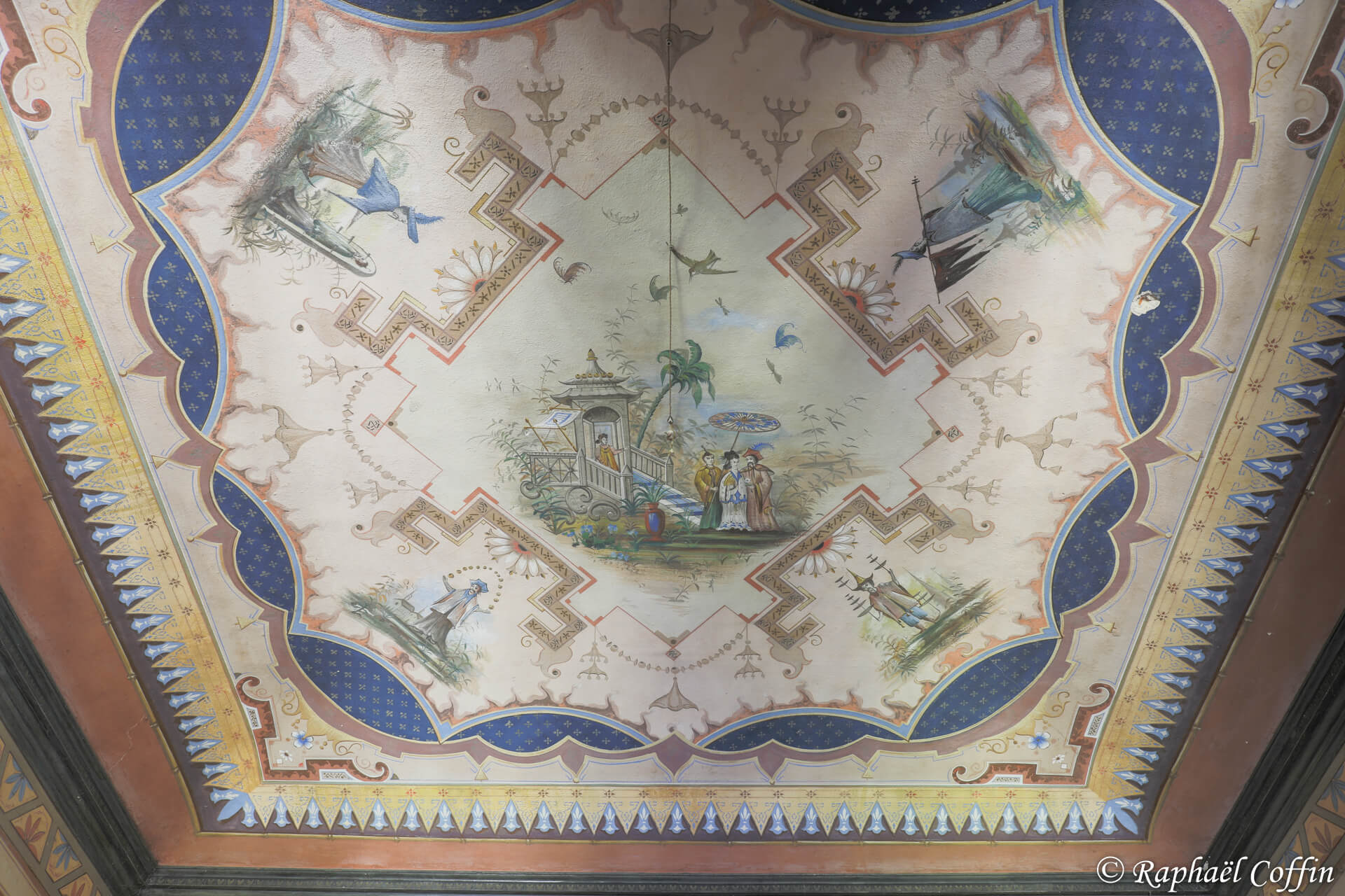 Plafond peint sur le thème du nouvel an Chinois