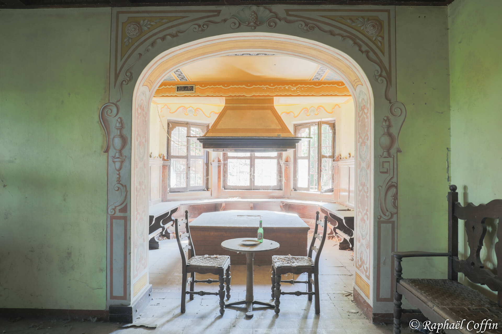 Petite alcôve de la discothèque