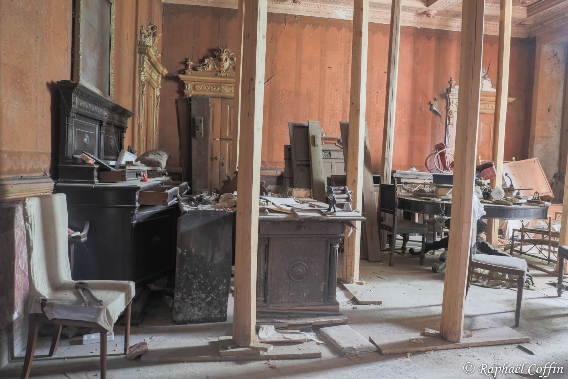 Ancien palace abandonné en Italie